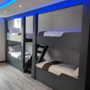 Vibe Holiday Aparthotel