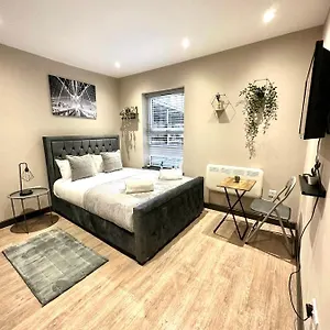  Bed & Breakfast West Drayton Stays - Warwick United Kingdom